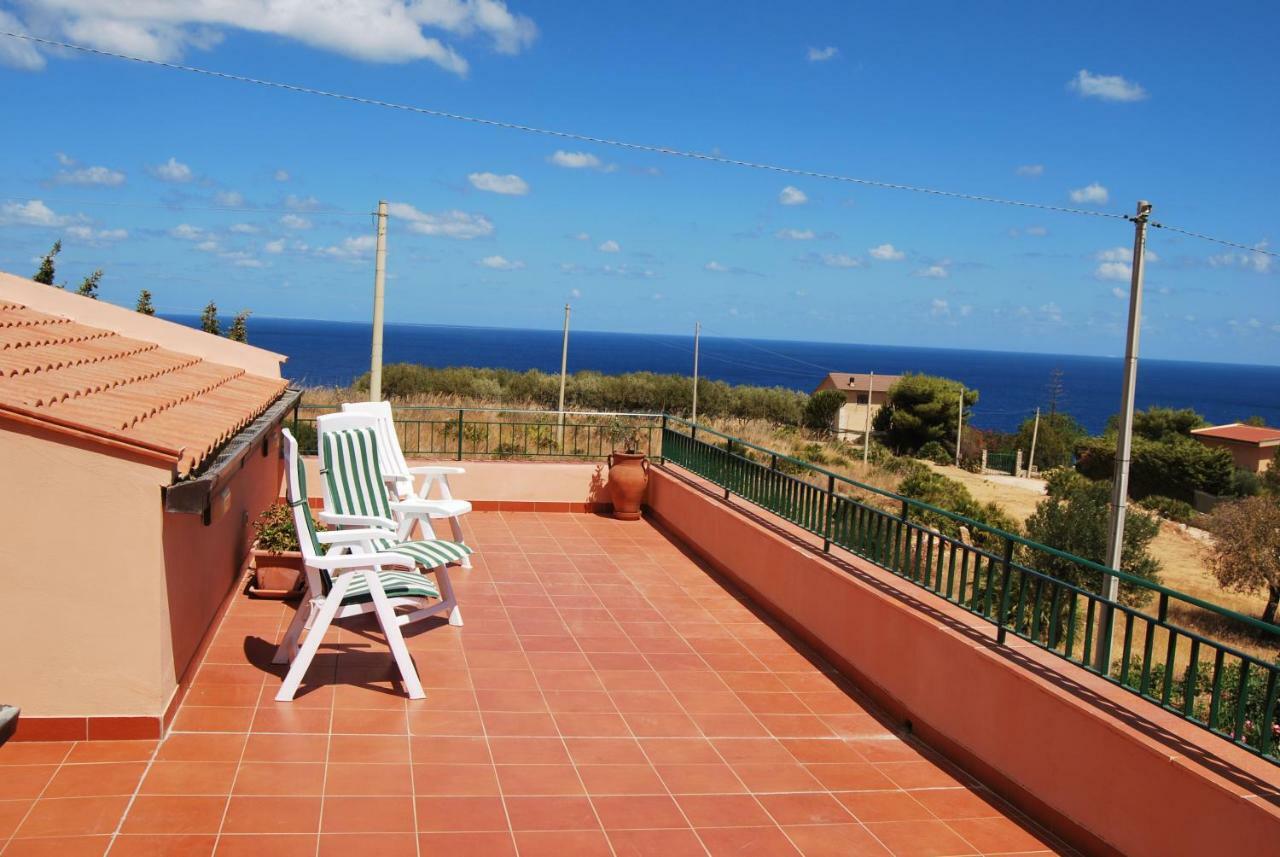 Casa Vacanze La Terrazza Sul Golfo Castellammare del Golfo Exterior photo
